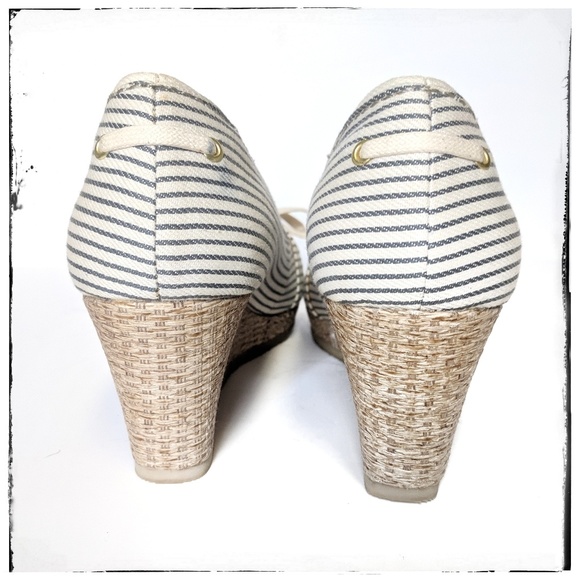 Clark's Originals Vogue Rose Navy Stripe Wedge 10 - Picture 4 of 5